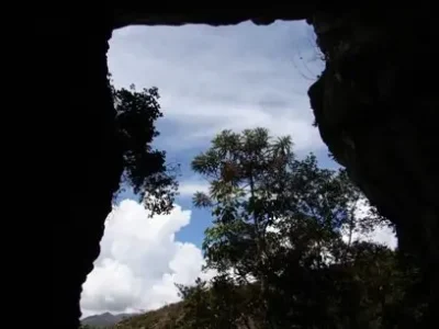 Gruta de Lourdes 04